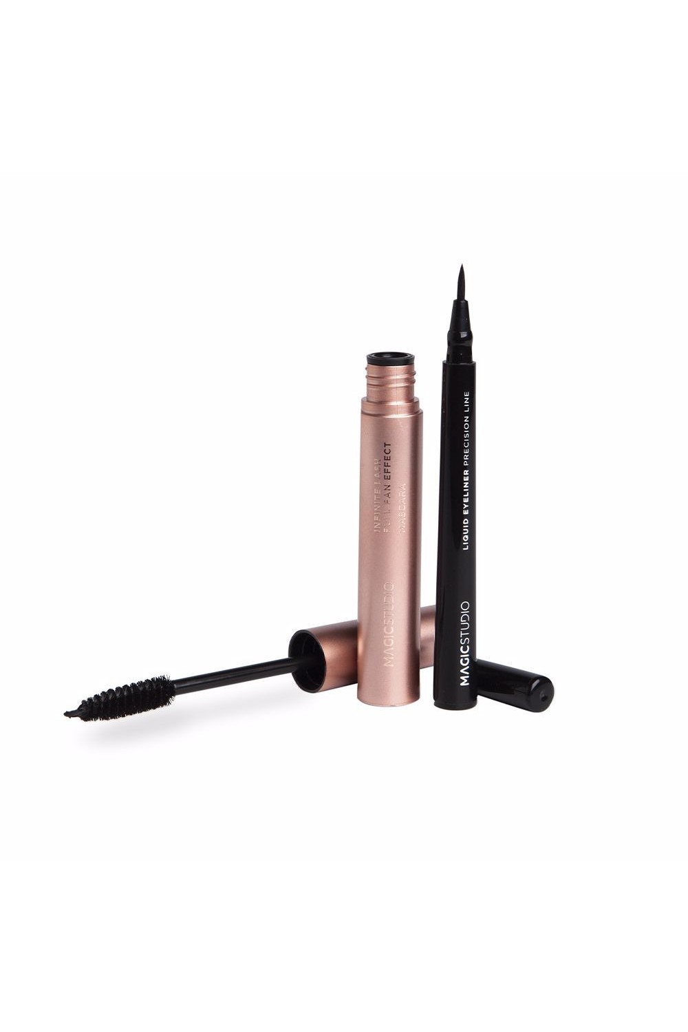 Magic Studio Powerful Cosmetics Shaky Liquid Eyeliner y Volume Mascara Lote 2 Piezas