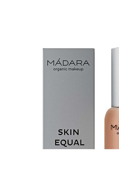 MÁDARA - Mádara Madara Skin Equal Base Soft Glow Spf15 90 Chestnut 30ml